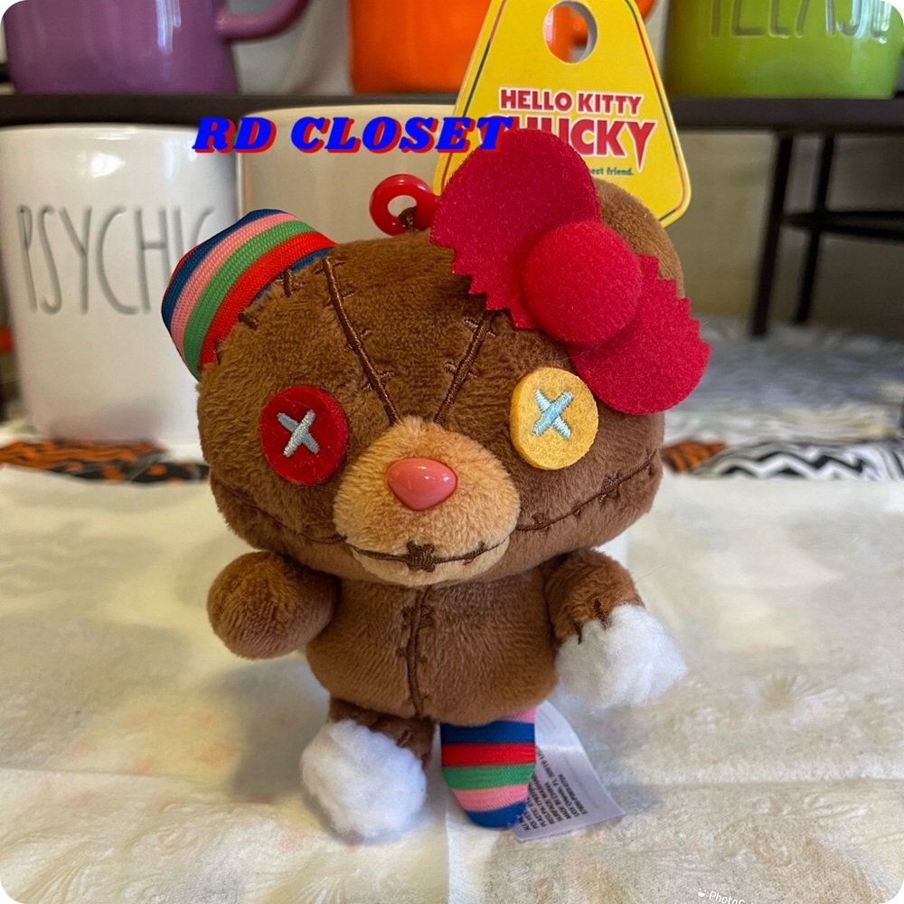 Universal Studios Hello Kitty Chucky Bear Plus Keychain